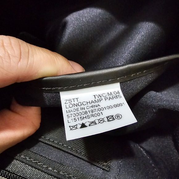 Black Handbag with Adjustable Strap - Picture 7 of 8